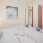 Apartamento 3 & 4 Bedrooms Simona