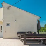 Apartamento 3 & 4 Bedrooms Simona *
