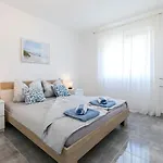 Apartamento 3 & 4 Bedrooms Simona