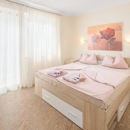 3 & 4 Bedrooms Simona Daire Poreč