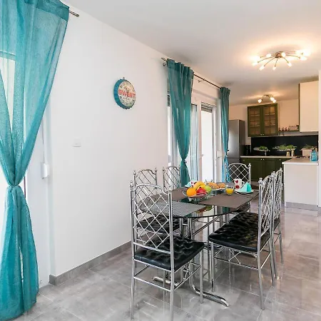 3 & 4 Bedrooms Simona Daire Poreč