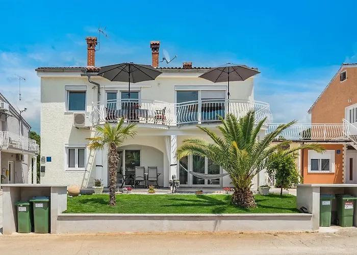 3 & 4 Bedrooms Simona Poreč