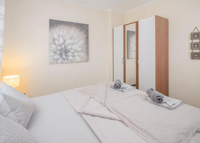 Apartman 3 & 4 Bedrooms Simona