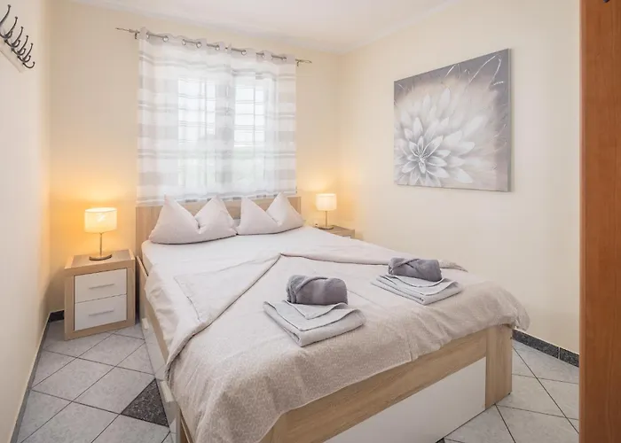 3 & 4 Bedrooms Simona Poreč