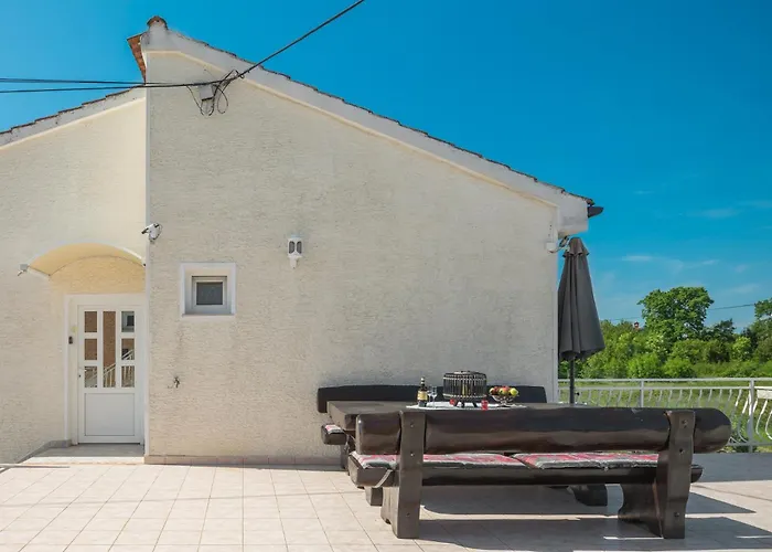 Apartman 3 & 4 Bedrooms Simona *