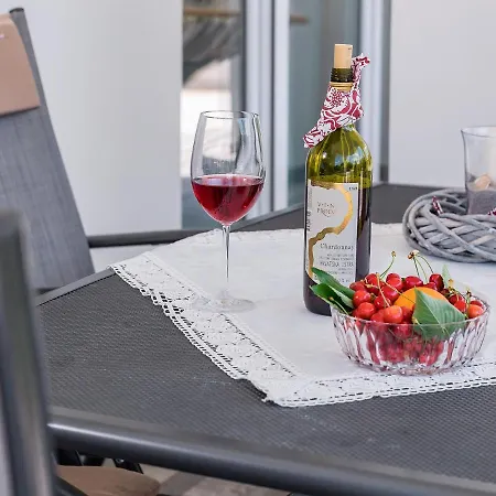 3 & 4 Bedrooms Simona Poreč