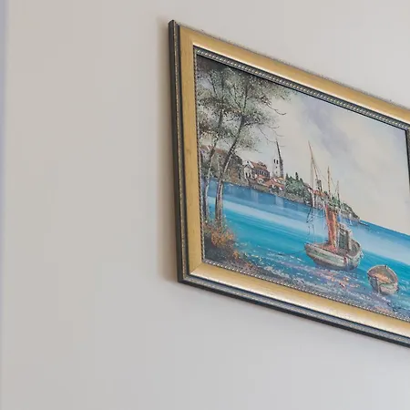 Διαμέρισμα 3 & 4 Bedrooms Simona Πόρετς