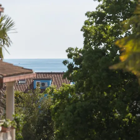 3 & 4 Bedrooms Simona