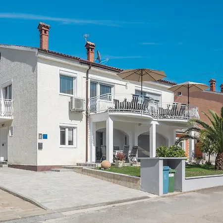 Appartement 3&4 Bedrooms Simona