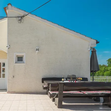 Διαμέρισμα 3 & 4 Bedrooms Simona *