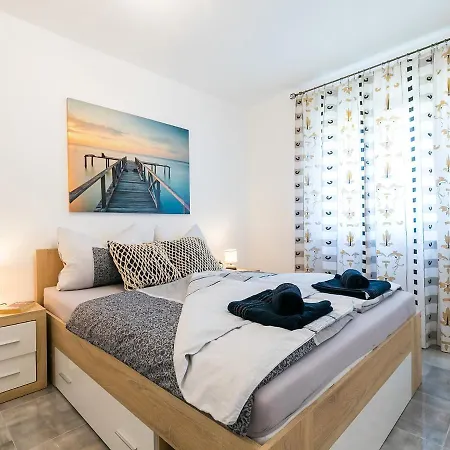 3&4 Bedrooms Simona
