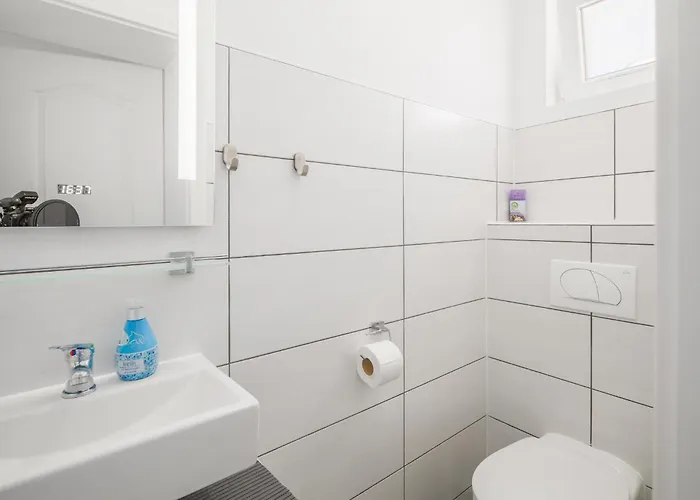 3 & 4 Bedrooms Simona Apartament *