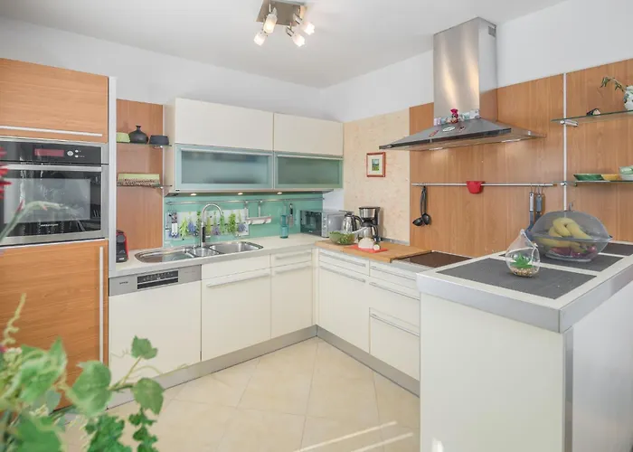 Apartament 3 & 4 Bedrooms Simona *