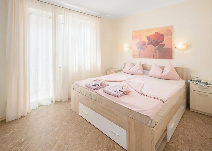 3 & 4 Bedrooms Simona Апартаменты Пореч